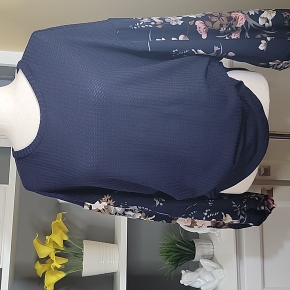 Navy Balloon Long Sleeve Top - Picture 6 of 7